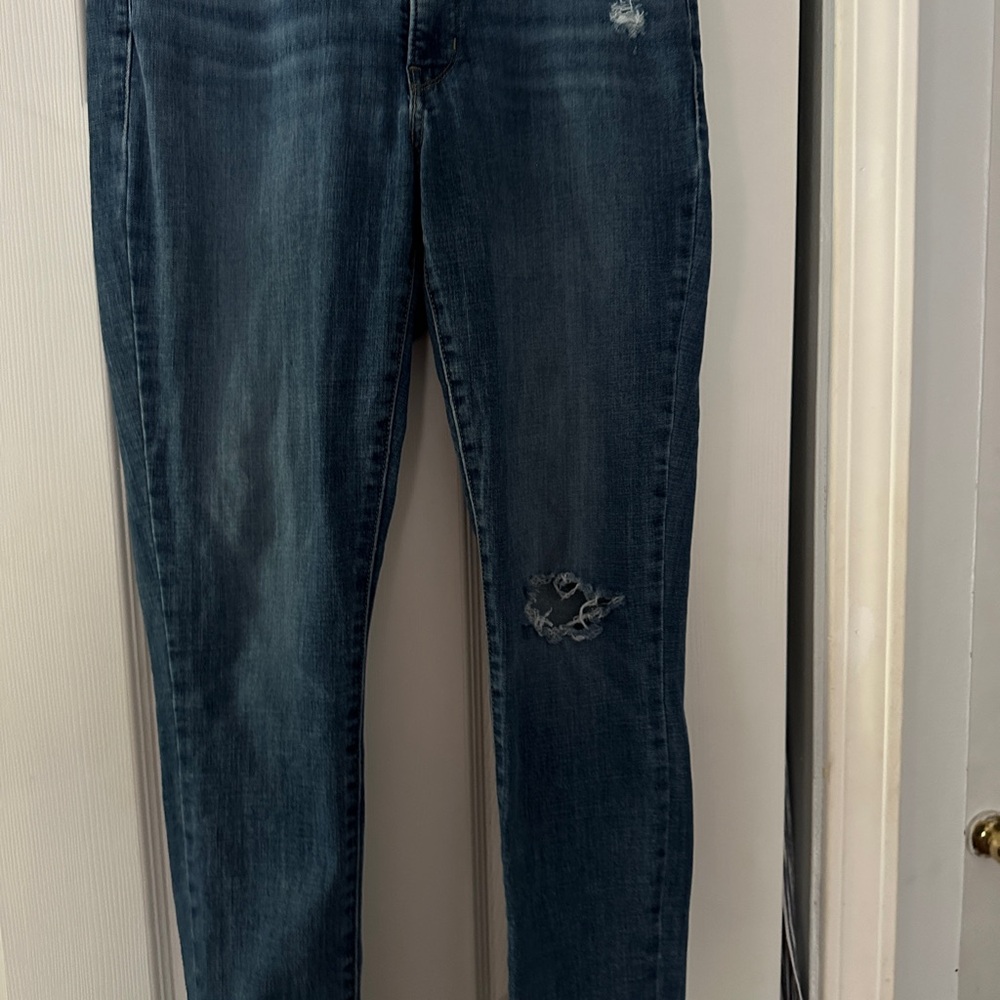 Levi’s 311 Skinny Shaping Skinny Jean